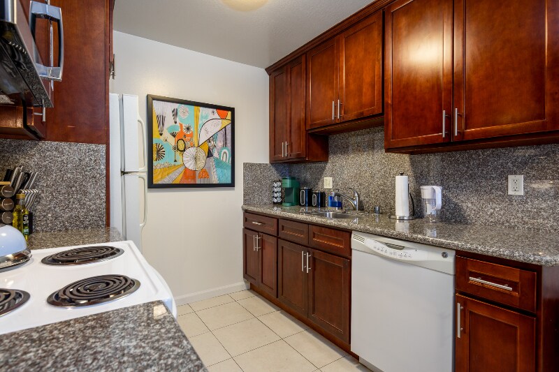 Building Photo - 3561 Farm Hill Blvd