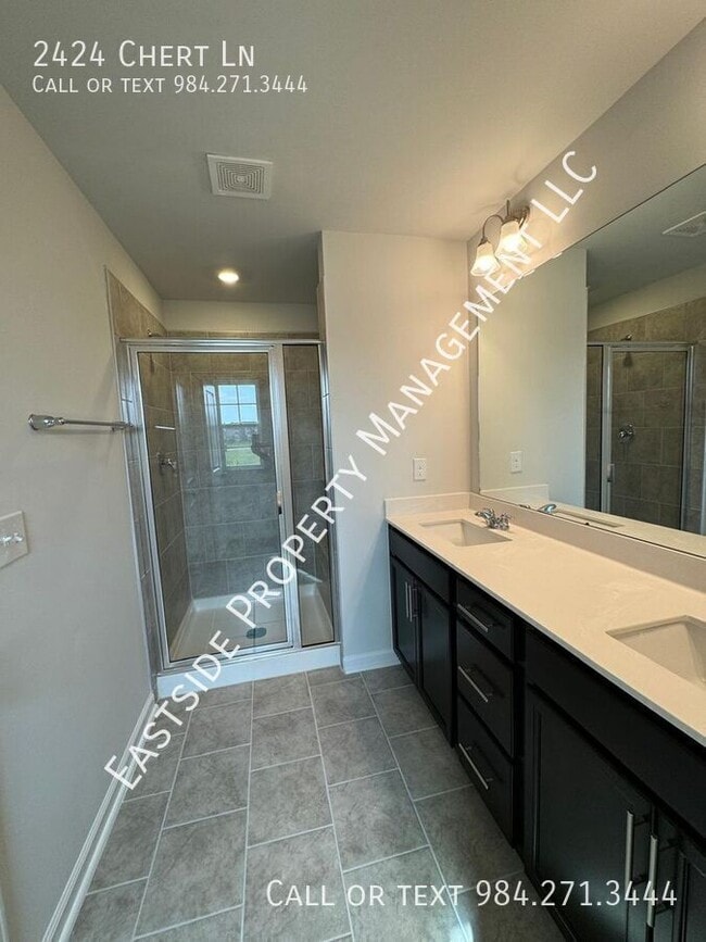 Building Photo - 2424 Chert Ln