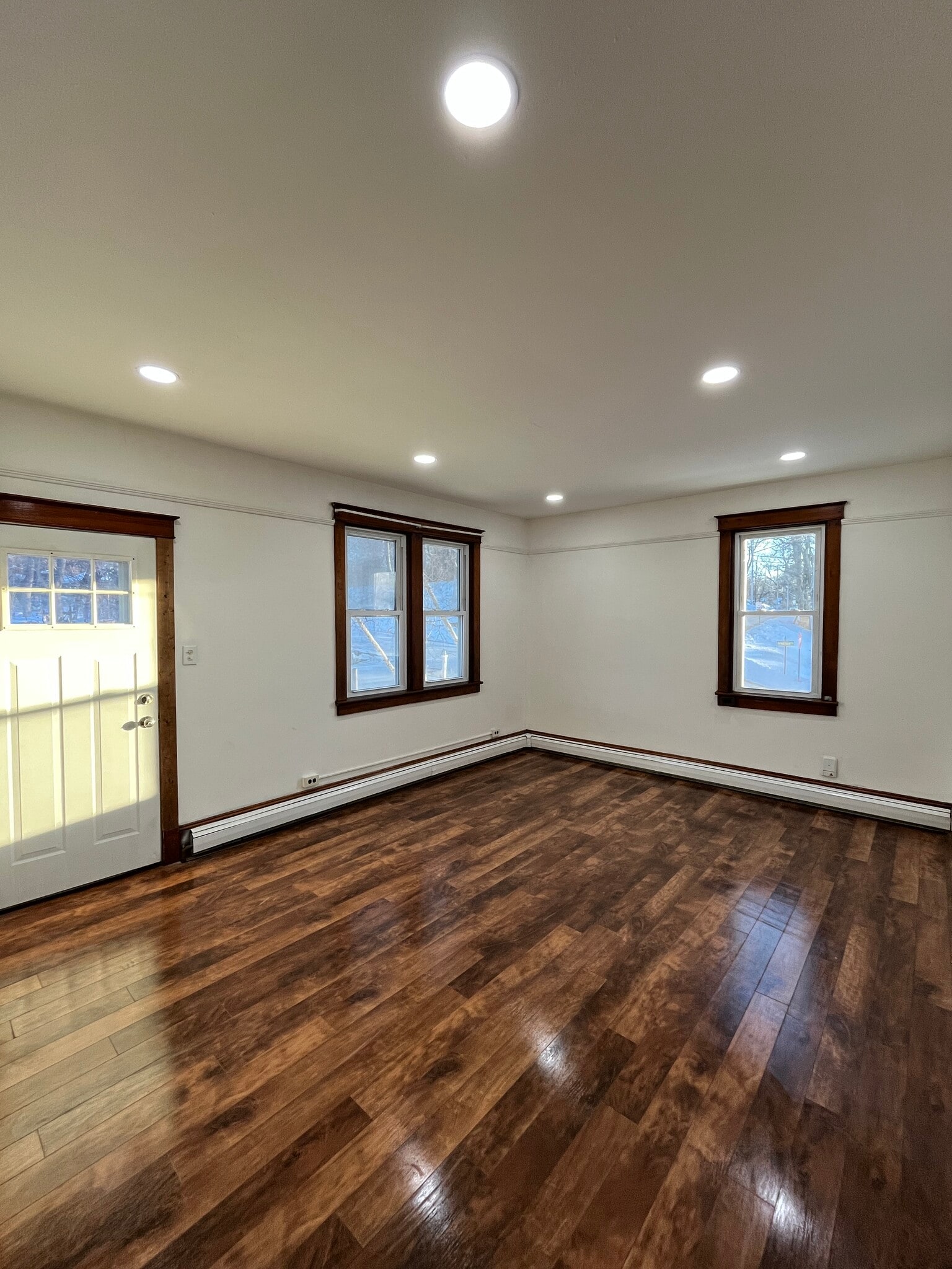 Building Photo - 44 Cedar Ave