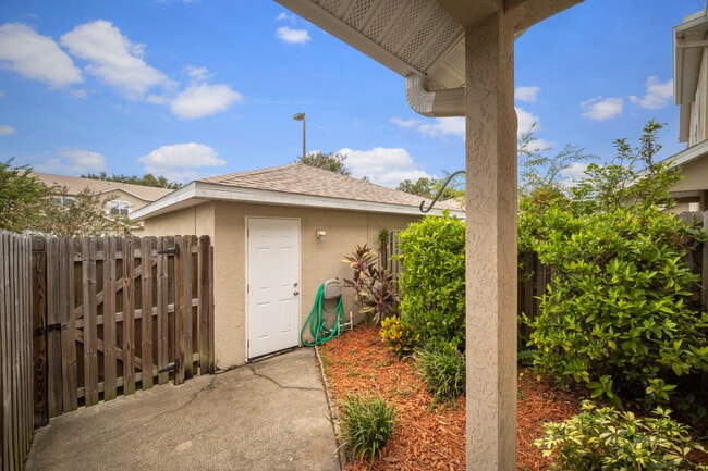 Building Photo - 18505 Pebble Lake Ct