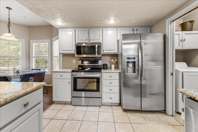 Building Photo - 7838 W Holt Ct