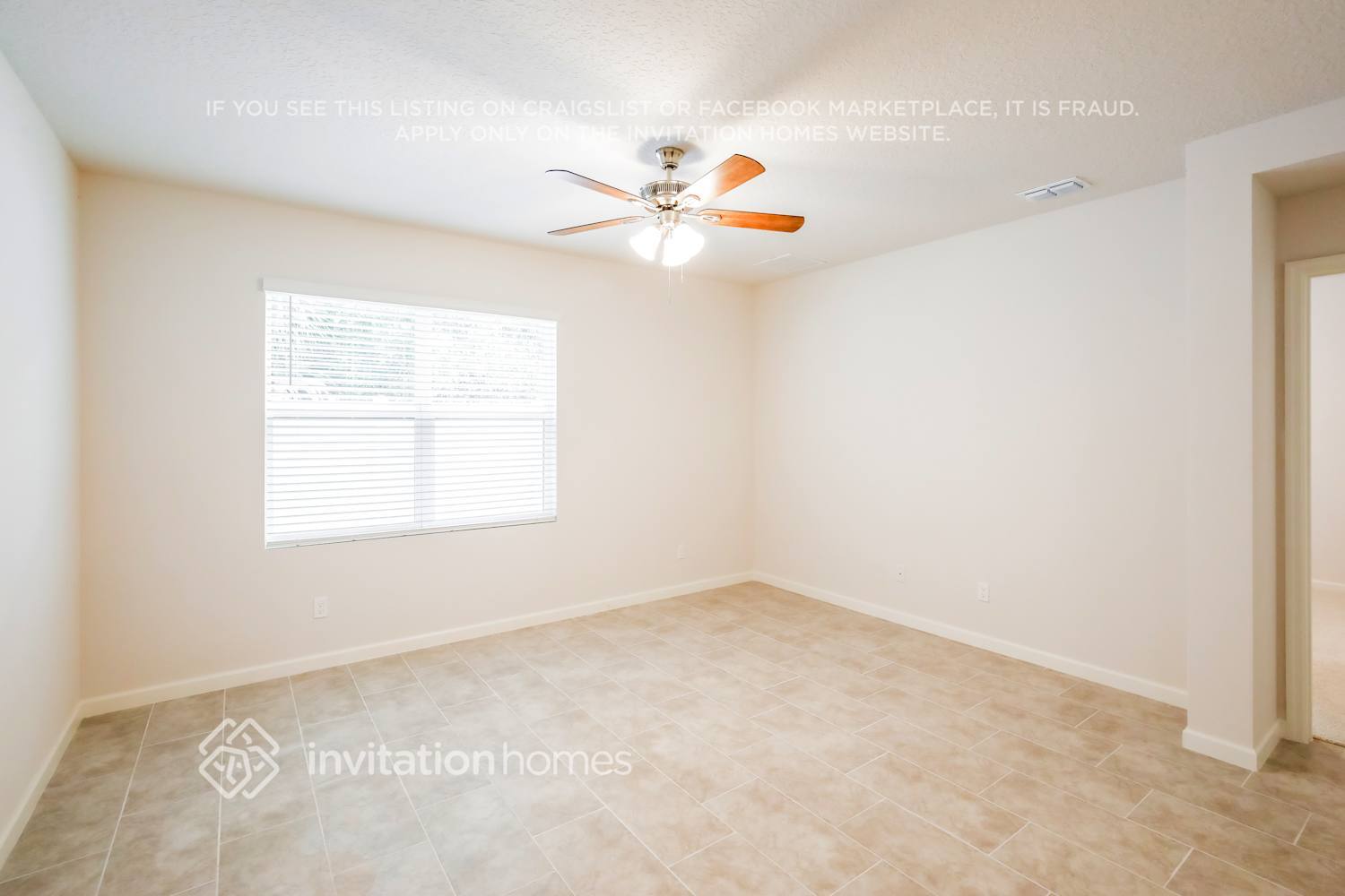 Building Photo - 9659 Seaspray Dr