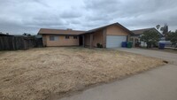 Building Photo - Updated 3 Bedroom 2 Bath Home