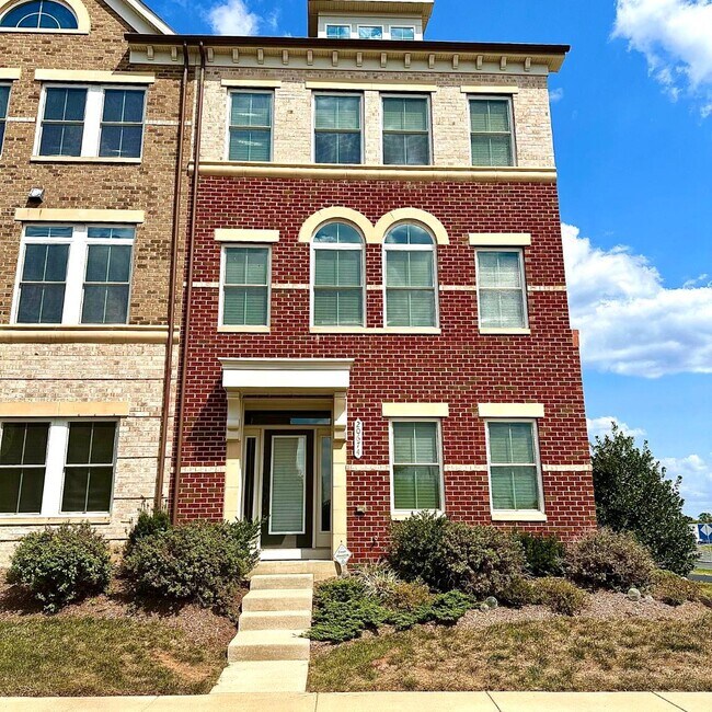 Building Photo - 20674 Duxbury Terrace