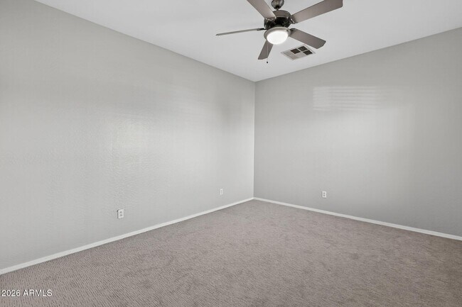 Building Photo - 939 E Sourwood Dr