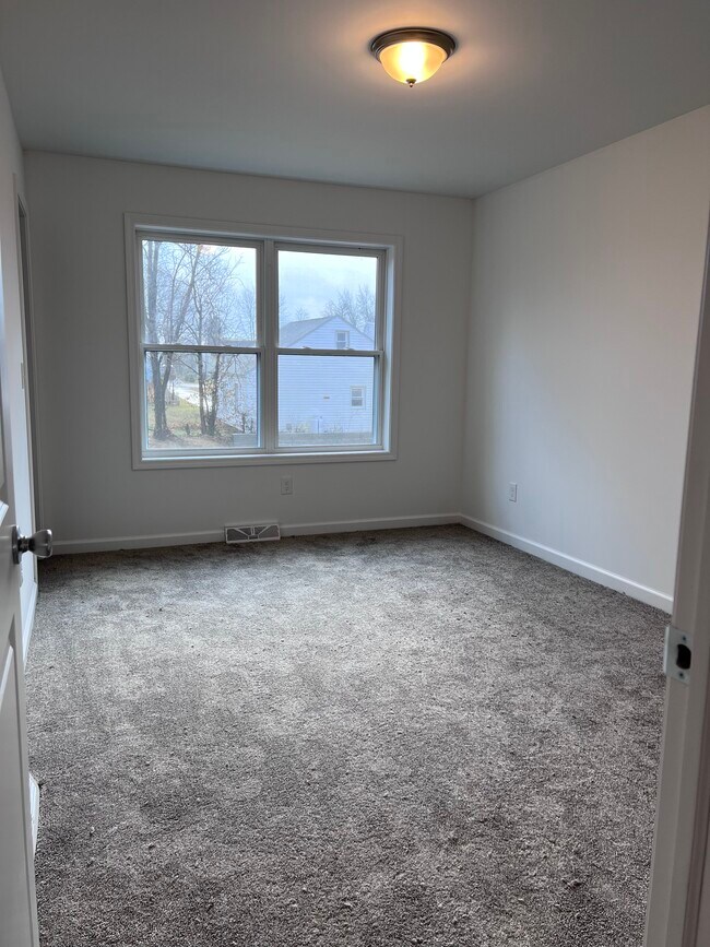 Master Bedroom - 114 Frederick Ave