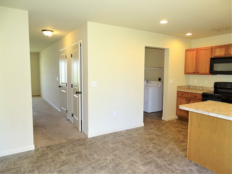 Building Photo - 402 Marlene Way