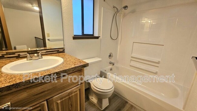 Building Photo - 5401 Pineridge Dr NE