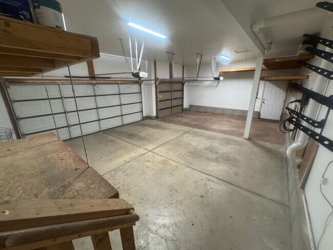 Building Photo - Amazing Lehi home for rent!