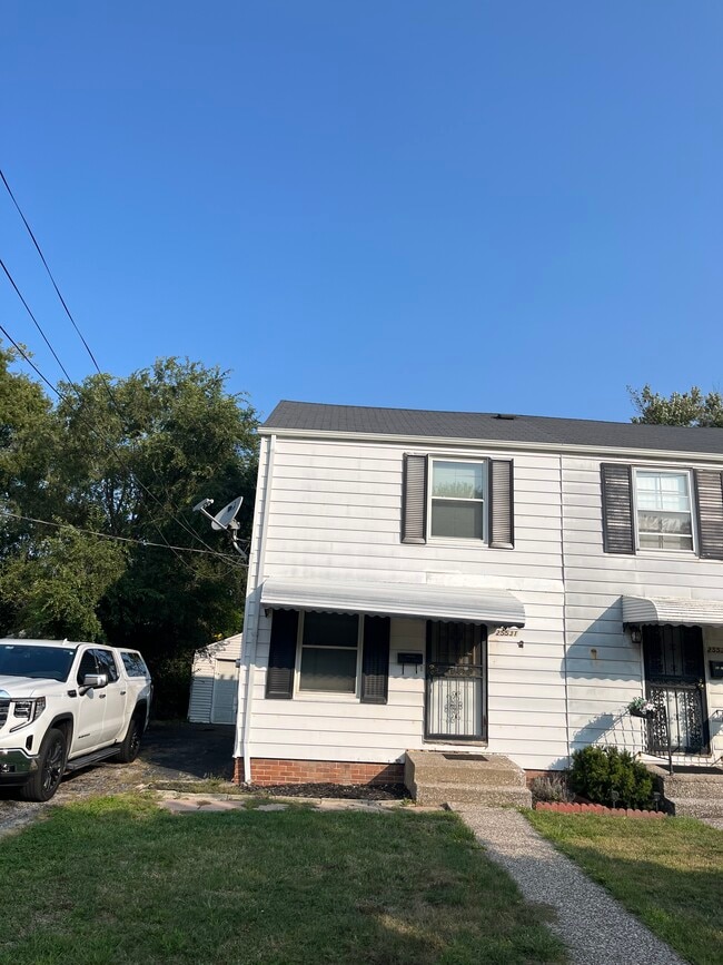 Building Photo - 25531 Tungsten Rd