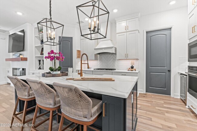 Building Photo - 192 Pk Ctr Ave