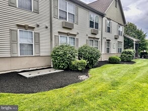 Building Photo - 137 Roosevelt Blvd