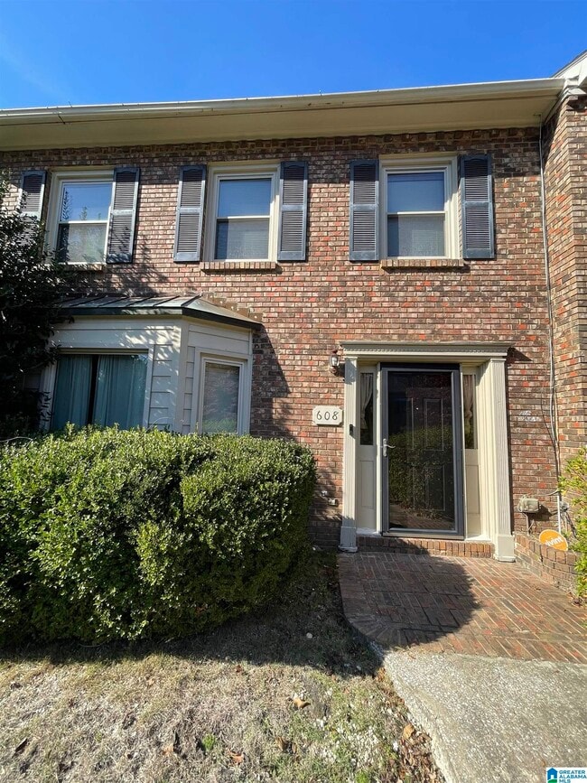 Building Photo - 608 Mountain Laurel Ct