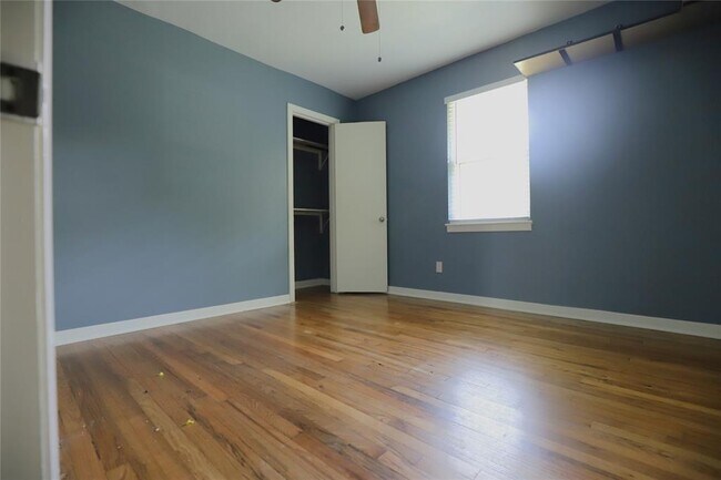 Building Photo - 16890 Porter Ln