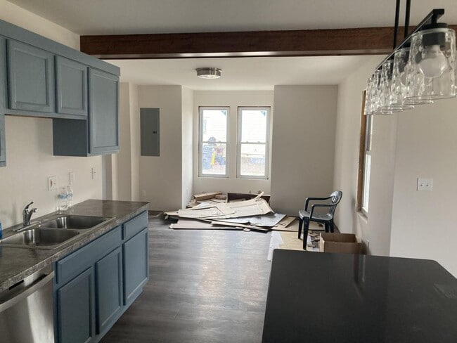 Building Photo - 17334 N Main St