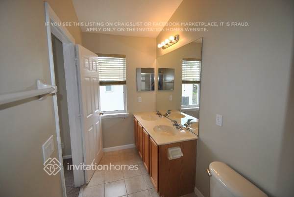 Building Photo - 9078 Tremezzo Ln