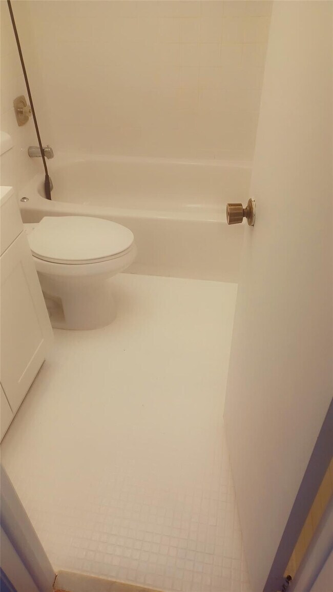 Building Photo - 6301 N University Dr