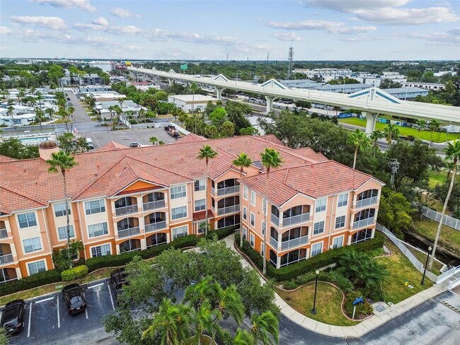 Building Photo - 5000 Culbreath Key Way