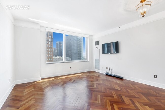 Building Photo - 10 West St