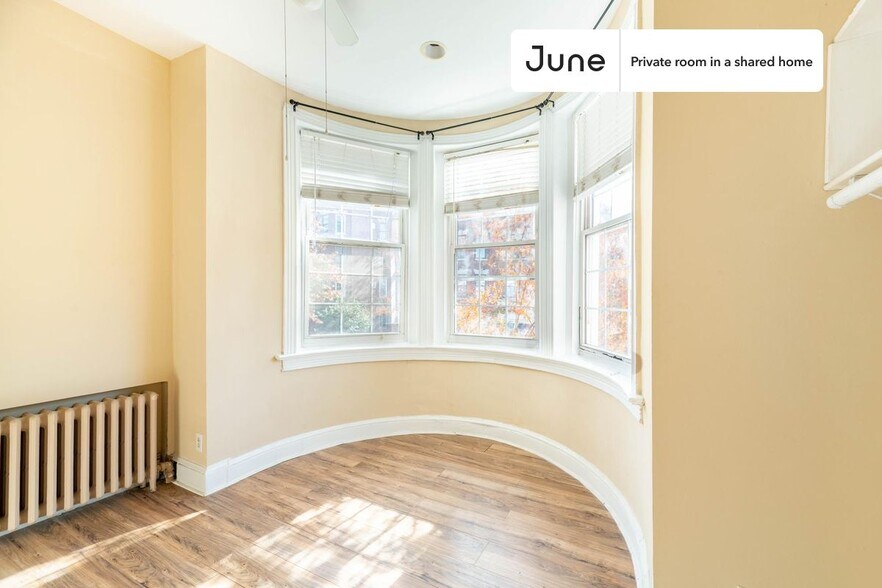 Building Photo - Room in Shared 8 bed/3.5 bath home