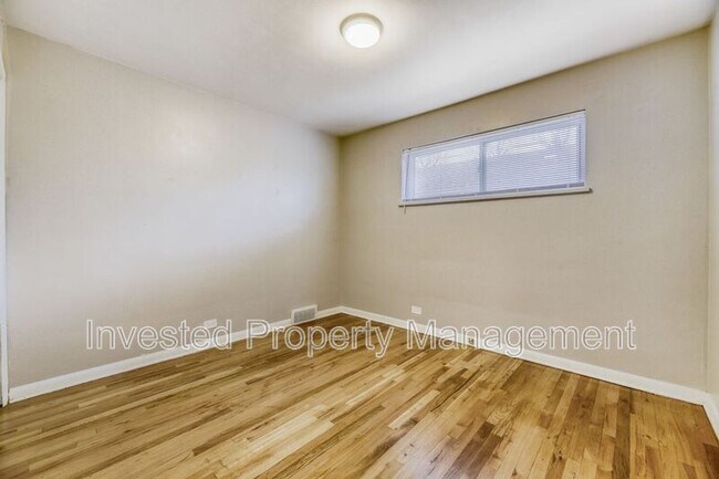 Building Photo - 3519 S Downing St