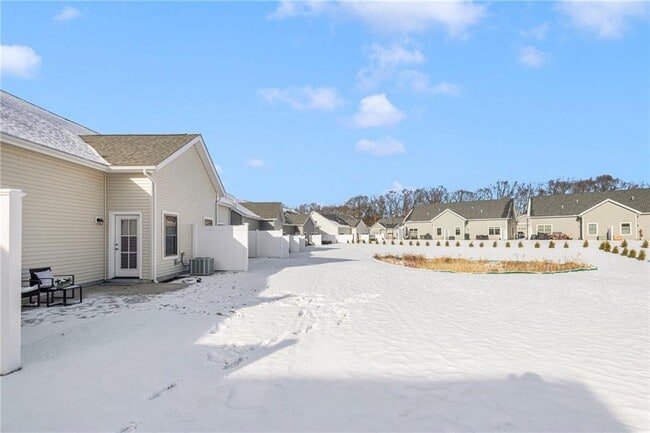 Building Photo - 46 W Valley Cir