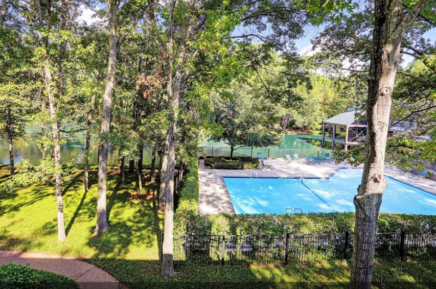 Pool - 107 Litchfield Ln