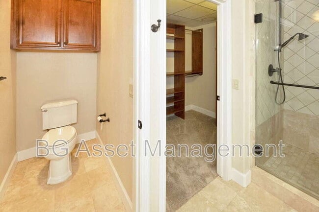 Building Photo - 1240 Sonata Dr