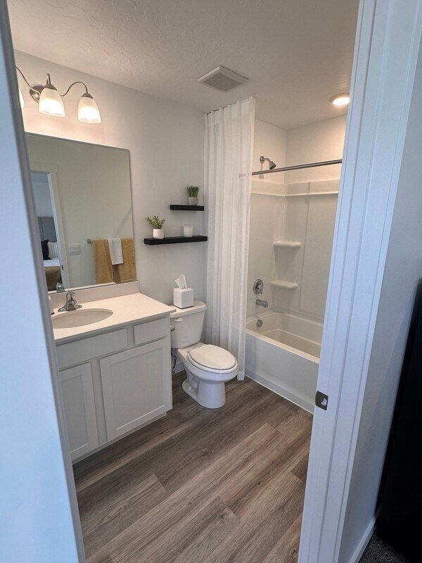 Building Photo - 907 S Sea Horse Ct