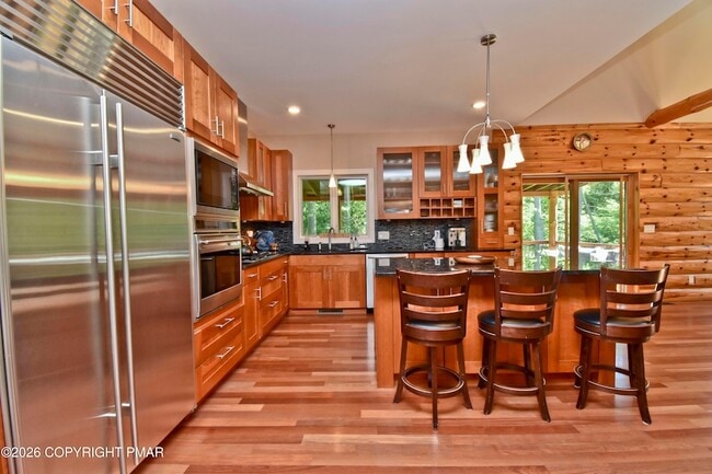 Building Photo - 232 Maloney Ln