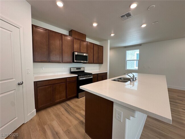 Building Photo - 6988 Sylmar Ave