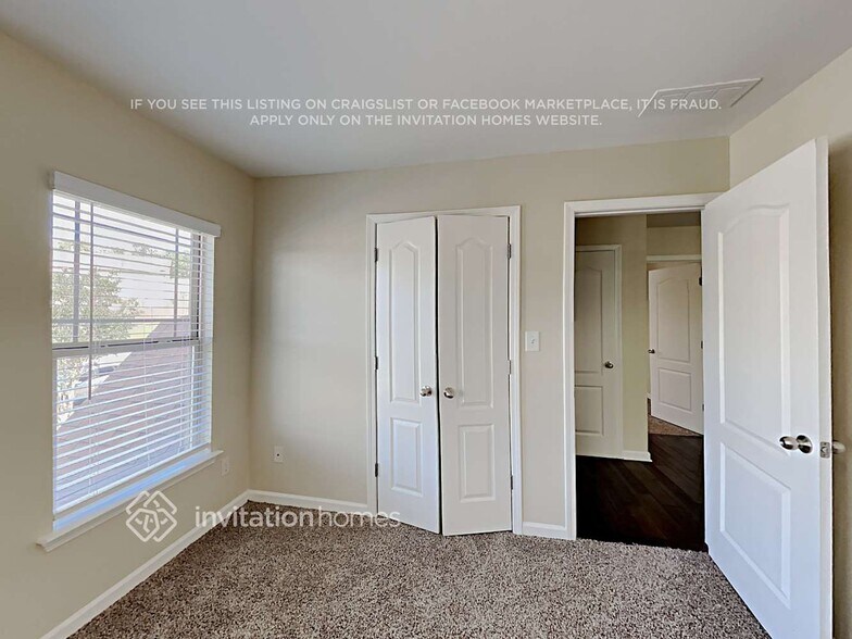 Building Photo - 4823 Clarkstone Dr