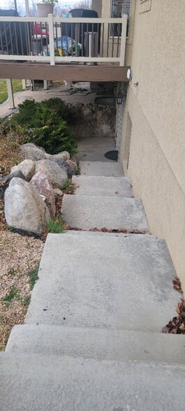 Building Photo - 929 W Sunrise Ln