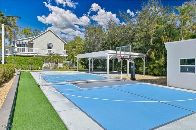 Building Photo - 6941 Hunters Rd