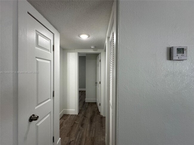 Building Photo - 3616 NE 11th Ave