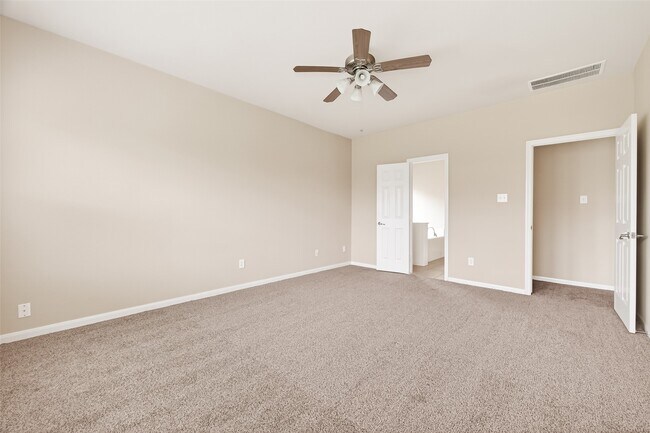 Building Photo - 21514 Venture Park Dr