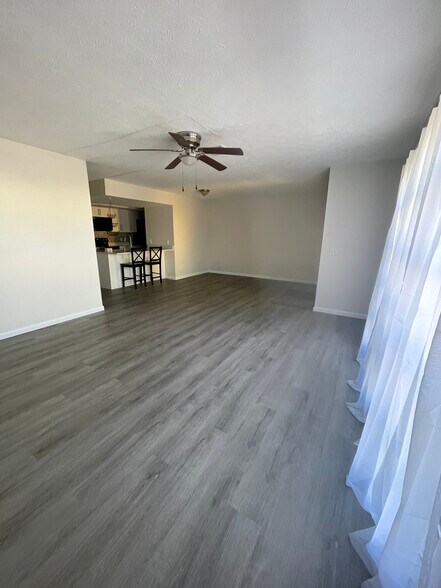 Building Photo - 1252 SE 8th St