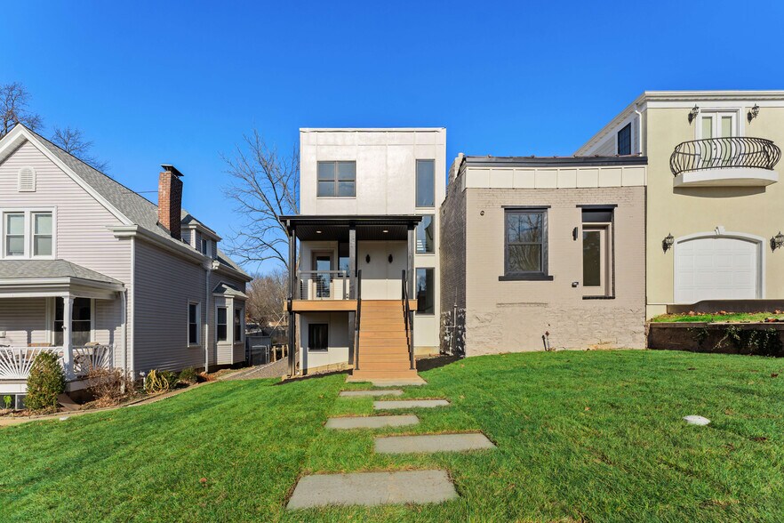 Building Photo - 6515 Nashville Ave