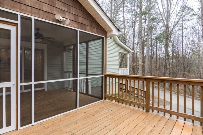 Building Photo - Central AVL - Beautiful 3/2 Cape Cod