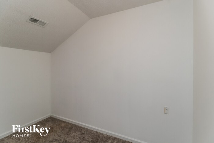 Building Photo - 3122 Edmonton Pl