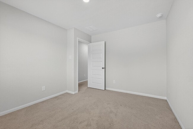 Building Photo - 1409 Mount Bassie Trl