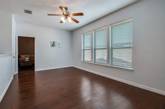 Building Photo - 3100 Camden Bluff Rd