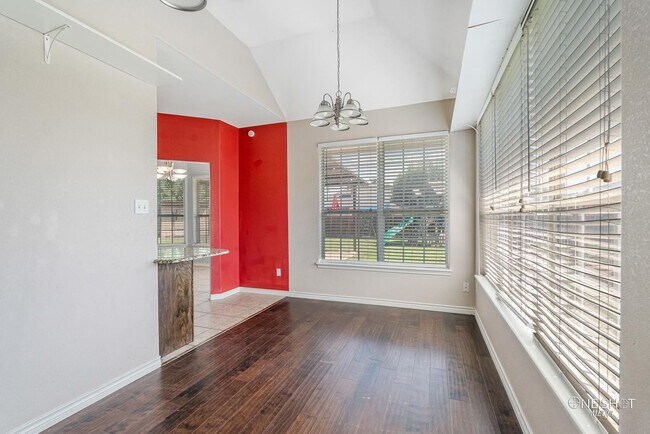 Building Photo - 7017 Springwater Ave