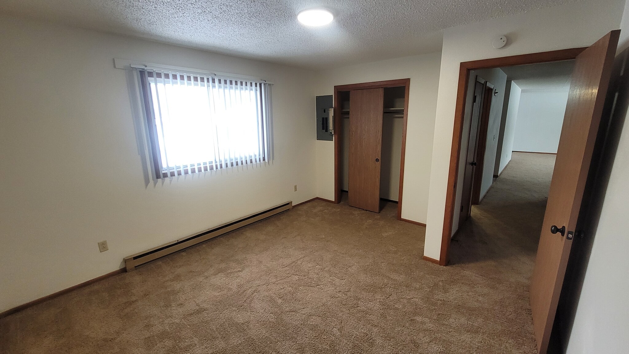 Building Photo - 1602 6th Ave N