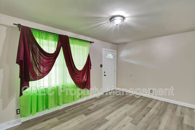 Building Photo - 417 Joy Dr