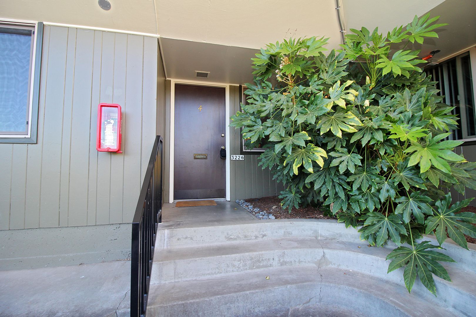 Building Photo - 3200-3236 SW Marigold St