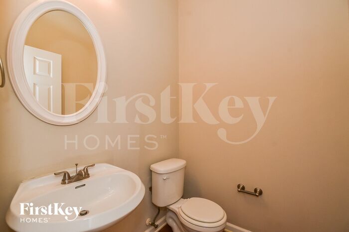 Building Photo - 1107 Charter Oak Ct