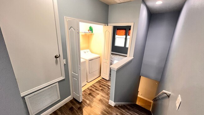 Building Photo - Elegant 3-Bedroom Home with Modern Comforts in the Reserve at Meadow, Ocoee! WASHER AND DRYER INC...