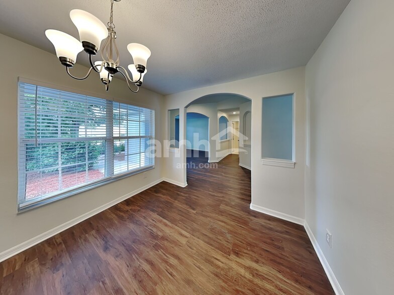 Building Photo - 4004 Malickson Dr