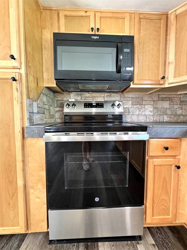 Building Photo - 1718 W Dumble St